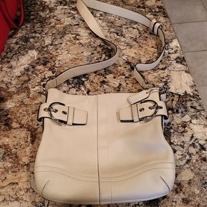 Coach cream crossbody F05S-1452